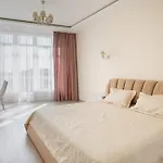 Two-room 5 Minutes Walk From The Sea 아파트
