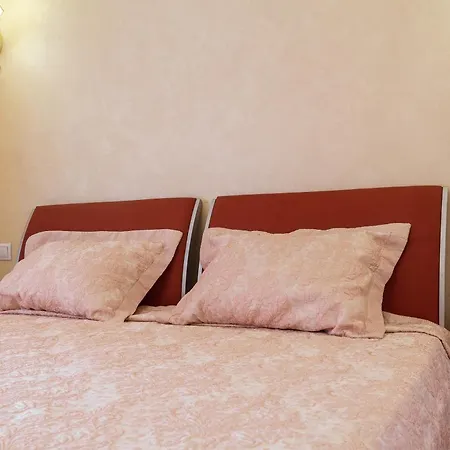 Apartman Two-room 5 Minutes Walk From The Sea Odessza