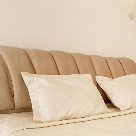 Two-room 5 Minutes Walk From The Sea * Odessa