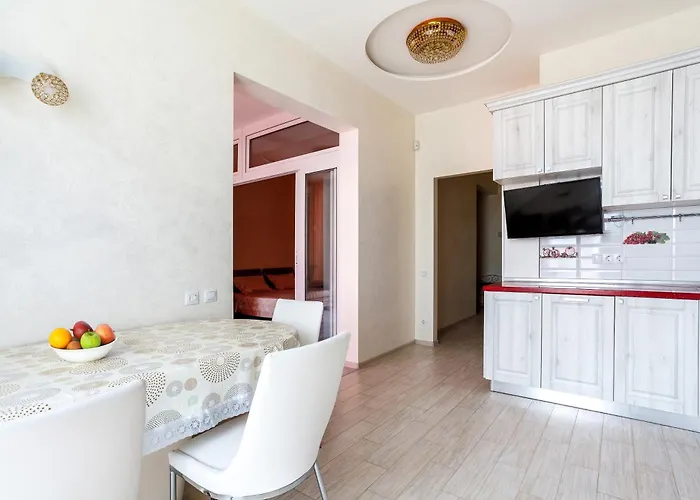 Two-room 5 Minutes Walk From The Sea * Odessza