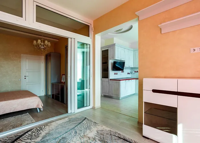 Two-room 5 Minutes Walk From The Sea