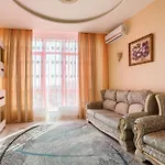 Two-room 5 Minutes Walk From The Sea * Odessza