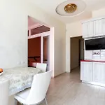 Two-room 5 Minutes Walk From The Sea * Odessza