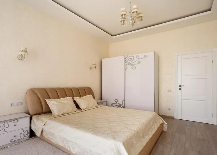 Two-room 5 Minutes Walk From The Sea Odessa